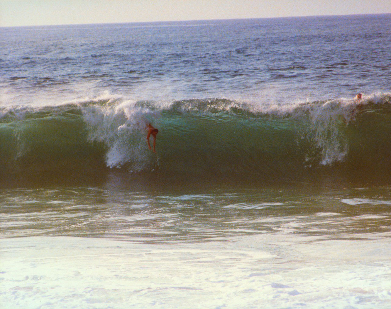 Lee Schondorf body surfing Waimea Bay 1979